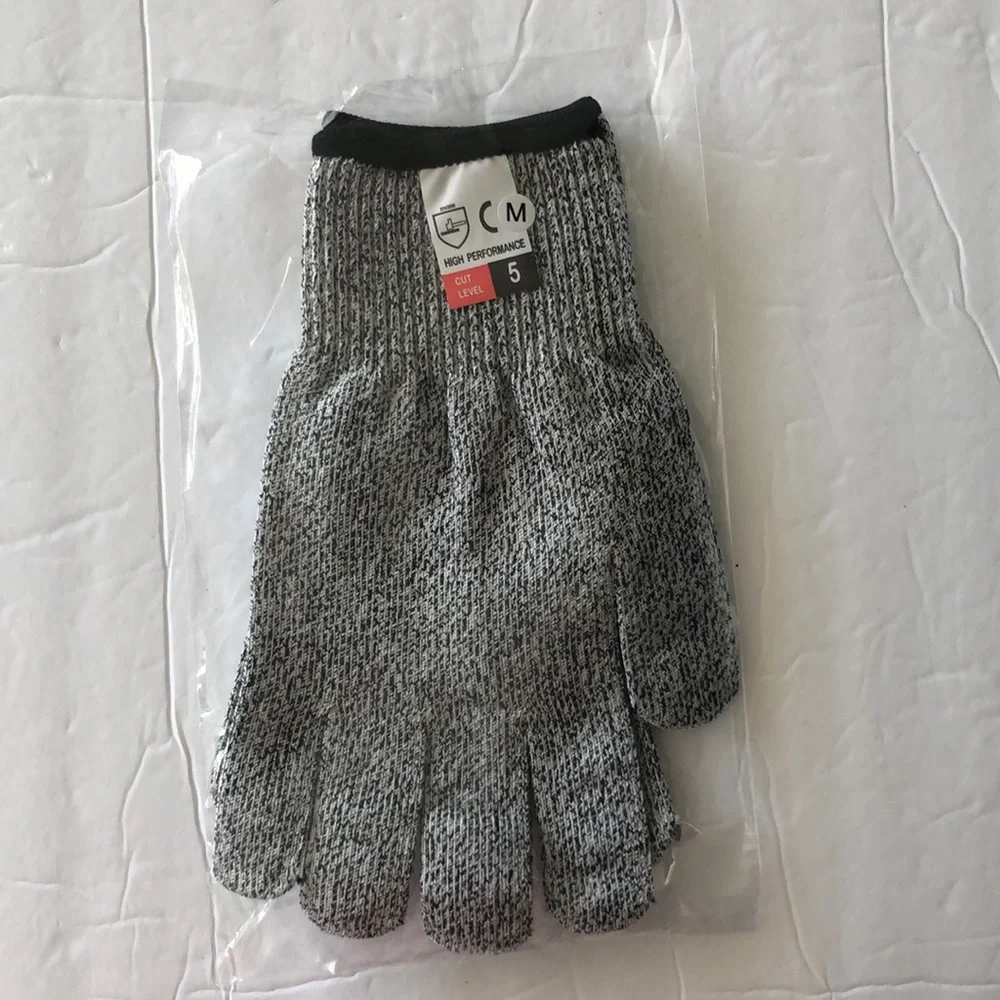 Pair of Cut resistant Gloves Food Grade Level 5 Protection Safety Kitchen